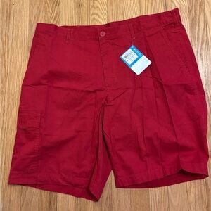 NWT Men's Columbia Cargo Shorts - Size 40x10